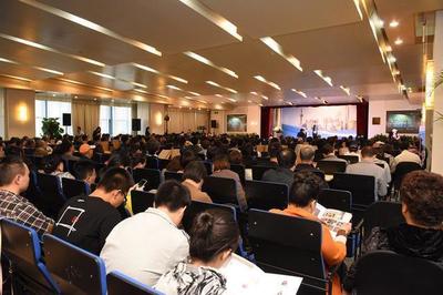 滬語新聲，情系浦江——《鳳凰老江連線》“上海話 上海情”文化藝術交流活動策劃